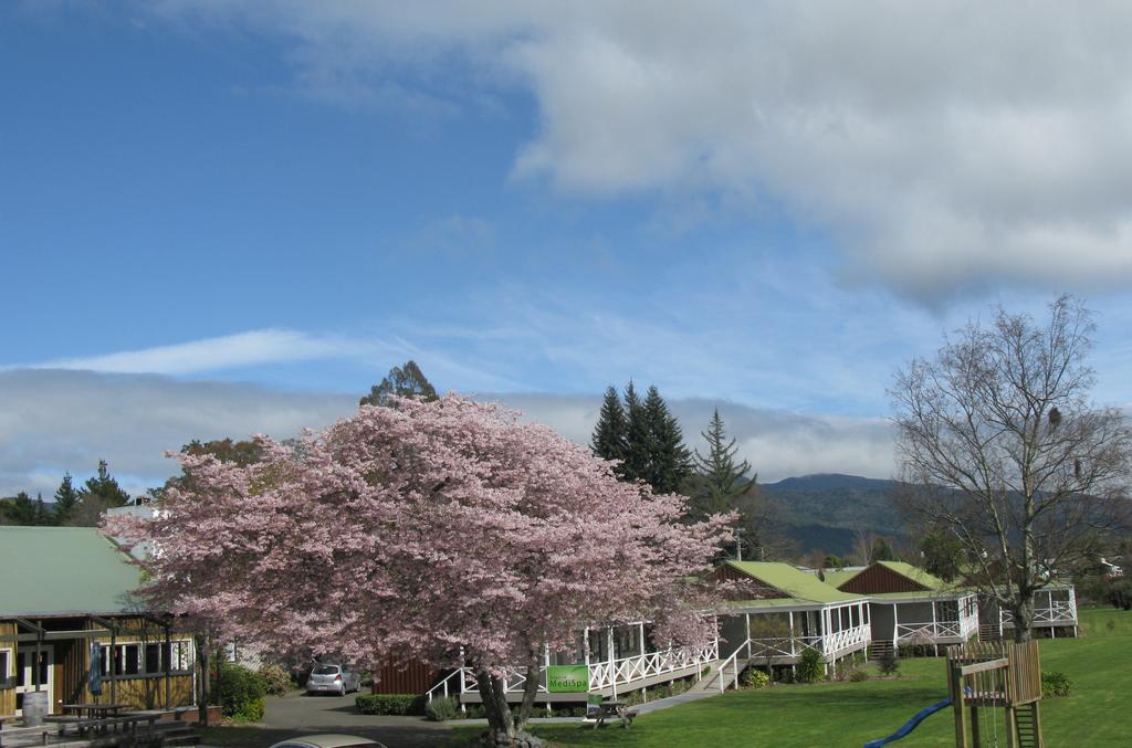 Turangi Bridge Motel Exterior photo