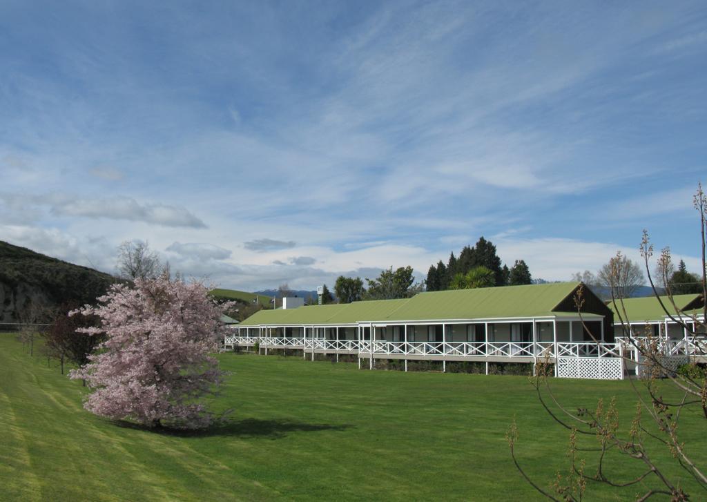 Turangi Bridge Motel Exterior photo