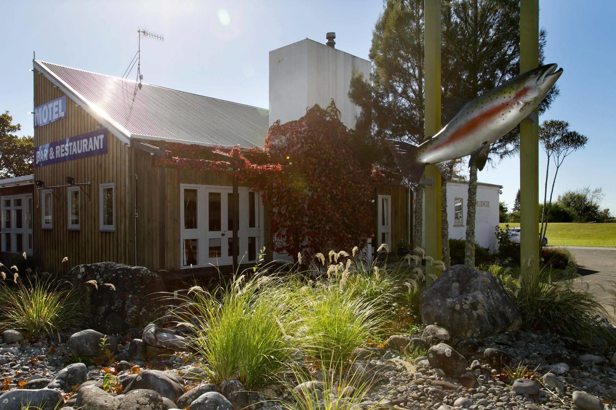 Turangi Bridge Motel Exterior photo